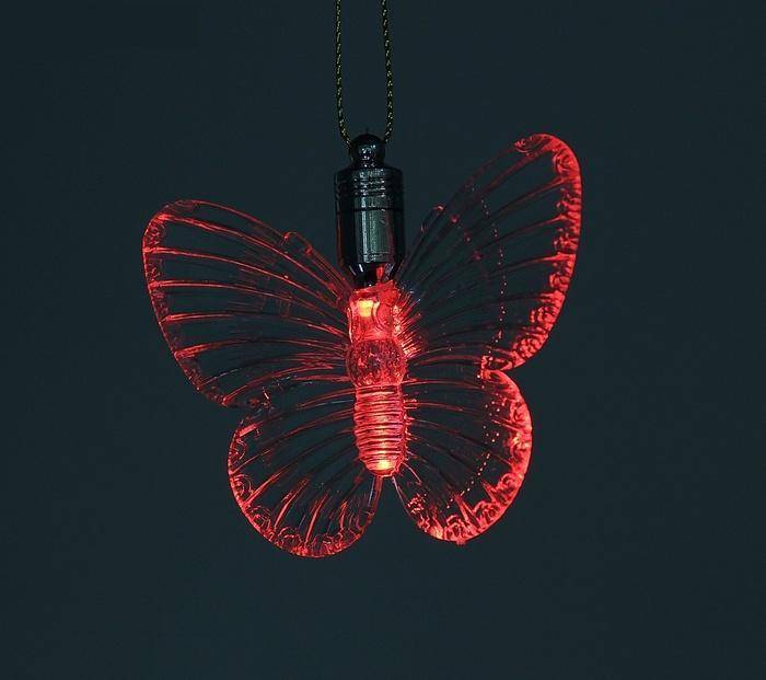 Световая 10 часов. Светодиодная подвеска. Подвес светодиодный бабочка. Led бабочка на пружинках. Елочная бабочка подвесная.