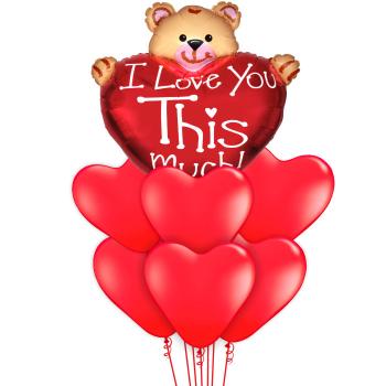 Букет Медвеженок с большим сердцем с сердечками 7 шт